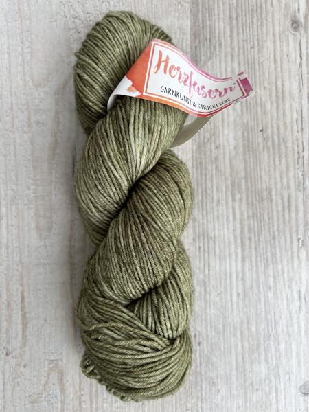 No 12 Oliv Merino 260